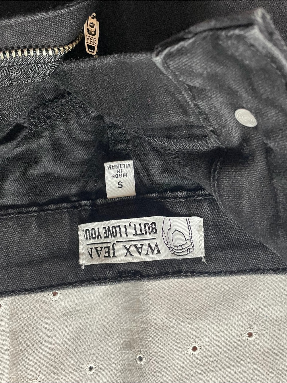 Wax Jean Black Denim Shorts - Picture 4 of 4